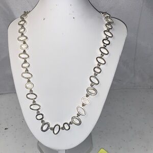 Elegant Silver Oval Link Necklace